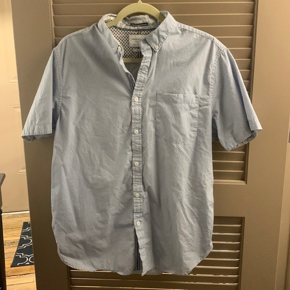 Mens size large Denim and flower slim fit short sleeve button up light blue - Picture 1 of 4